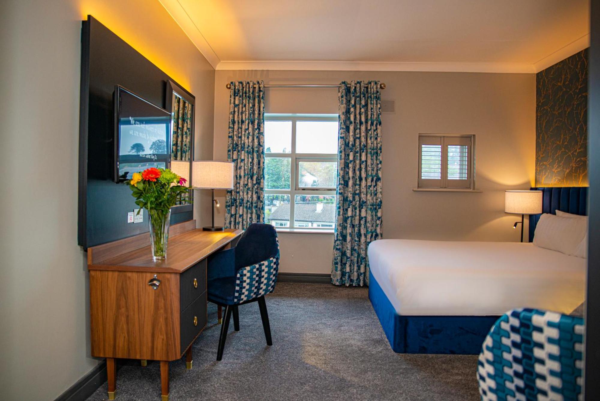 The Riverside Park Hotel Enniscorthy Exterior photo